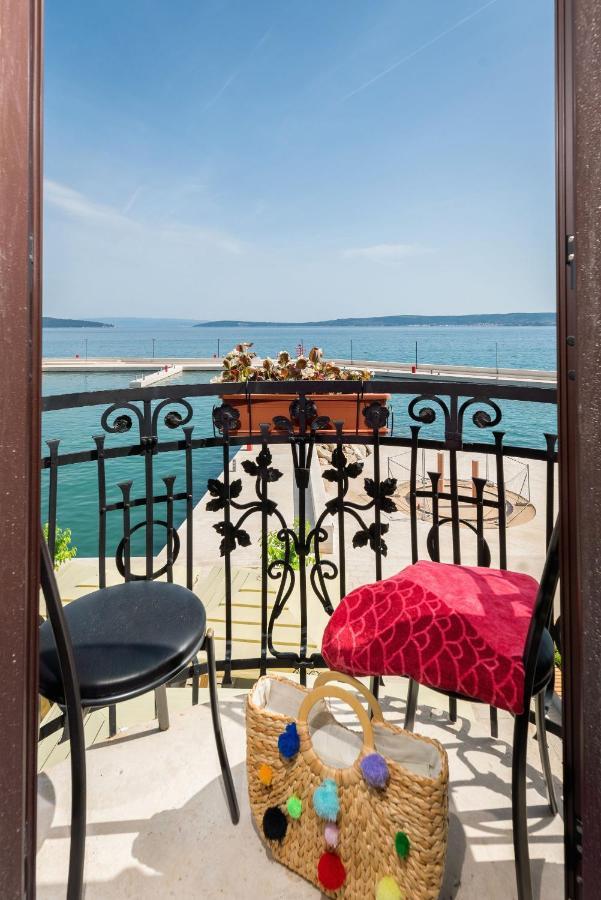 Luxury Apartments Perko Kastela Bagian luar foto