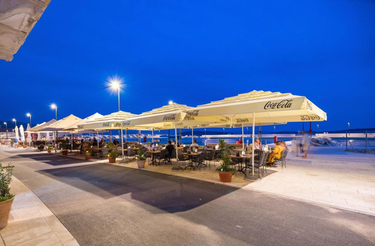 Luxury Apartments Perko Kastela Bagian luar foto