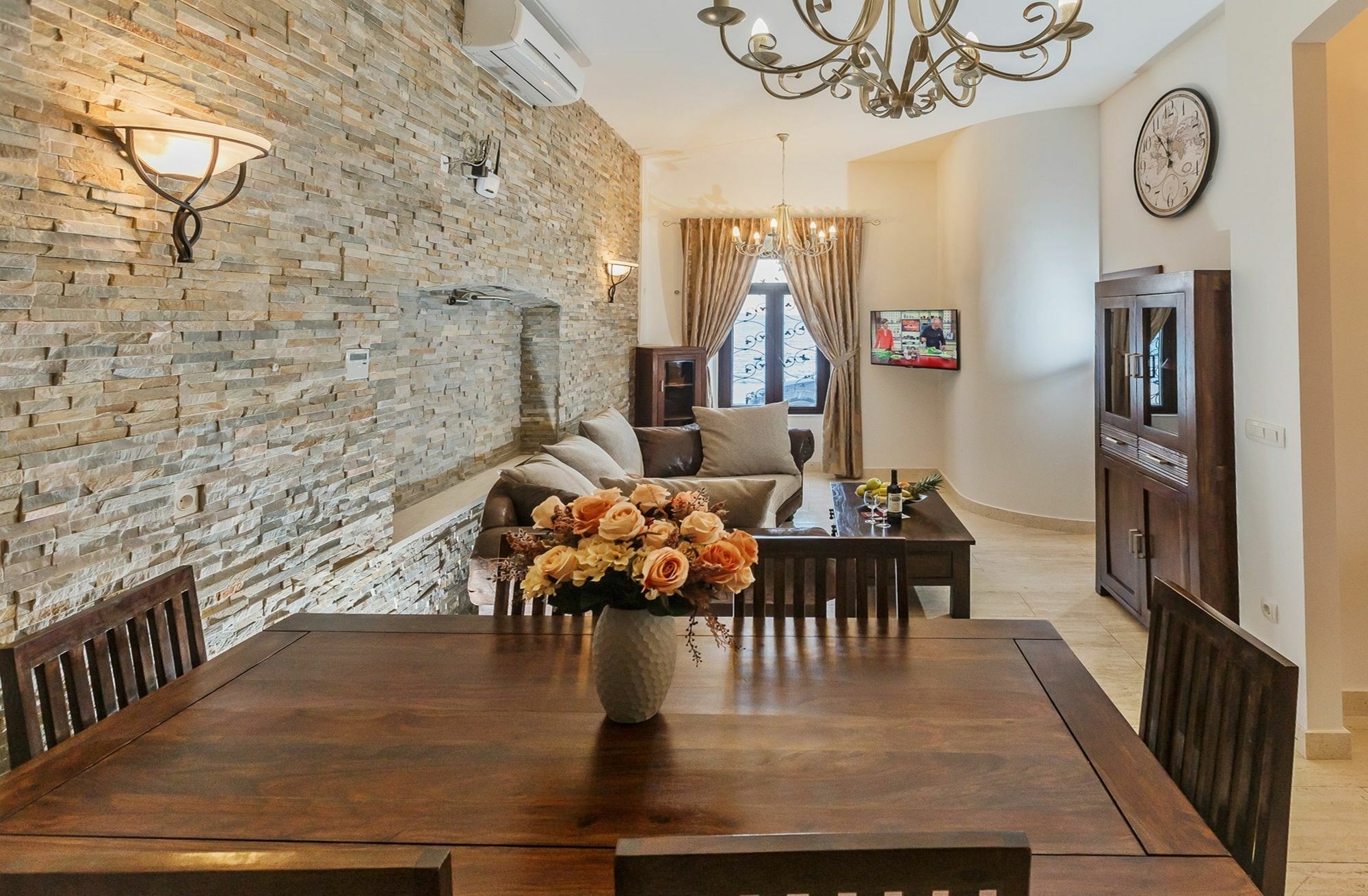Luxury Apartments Perko Kastela Bagian luar foto