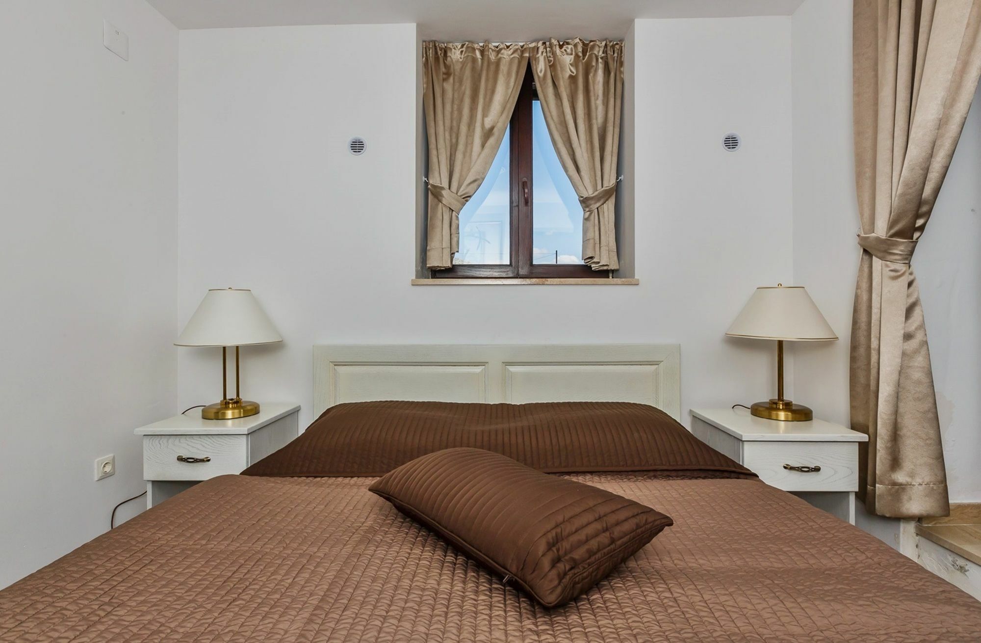 Luxury Apartments Perko Kastela Bagian luar foto