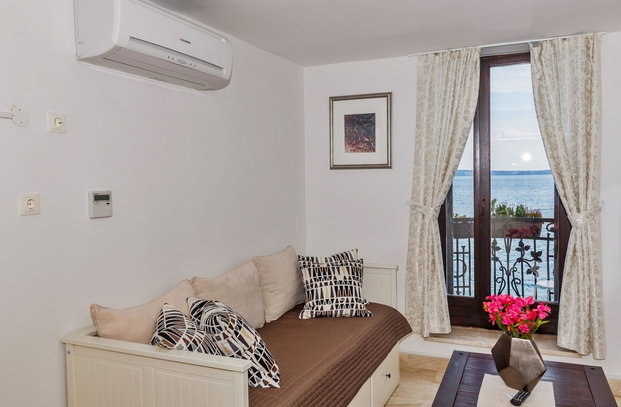 Luxury Apartments Perko Kastela Bagian luar foto